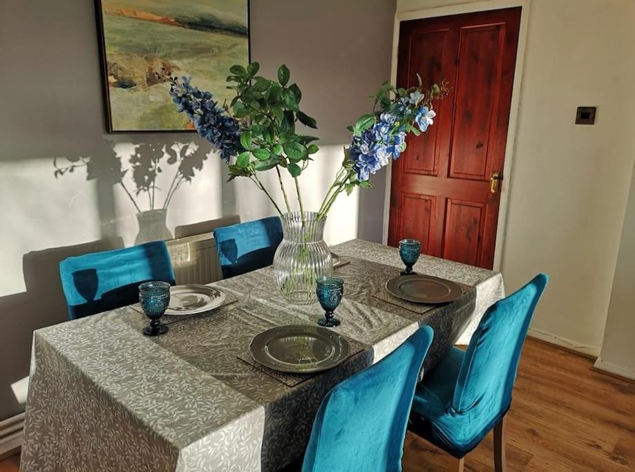 2 Bed Flat, Bounds Green, Piccadilly Line, London N11 Ngoại thất bức ảnh