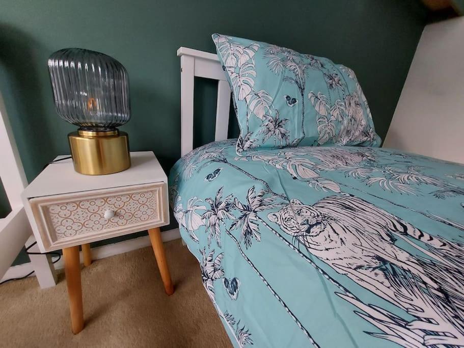 2 Bed Flat, Bounds Green, Piccadilly Line, London N11 Ngoại thất bức ảnh